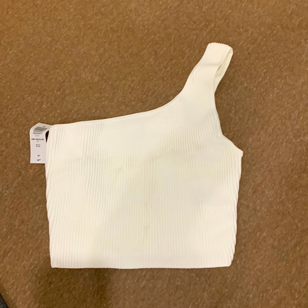 Aritzia one shoulder tank never worn